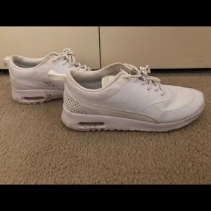 Nike women’s air max size 7.5